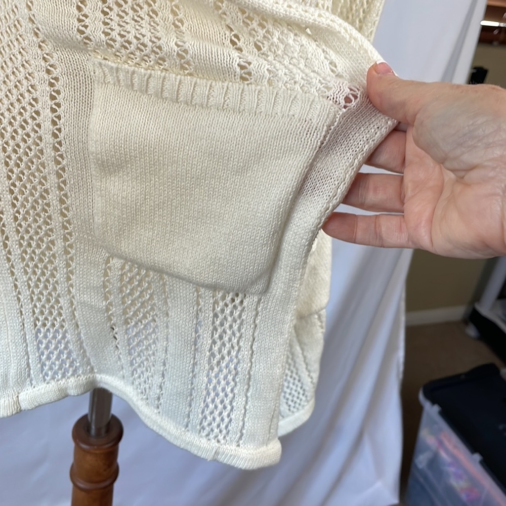 Roxy Cream Long Knit Cardigan Sweater w/Front Pockets & Asymmetrical Hem - Small - Picture 3 of 12